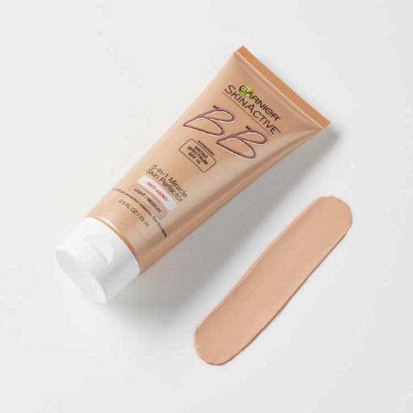 Comprar Garnier, SkinActive, Creme BB aperfeiçoador da pele milagroso 5 em 1, Antienvelhecimento, Claro/Médio, 75 ml - Imagem 4