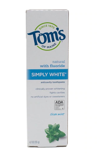Comprar Tom's of Maine Simply White® Fluoride Toothpaste Clean Mint -- 4.7 oz