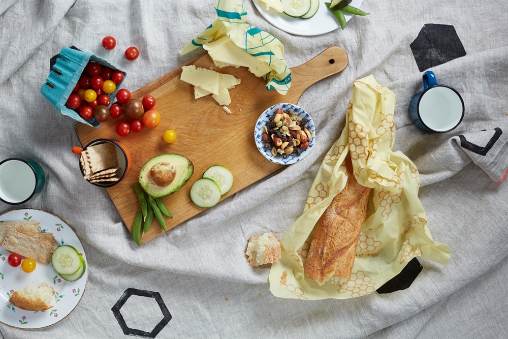 Comprar Alimento reutilizável envolve tamanhos variados Pequeno, médio e grande favo de mel - Pacote 3 Bee's Wrap - Imagem 5